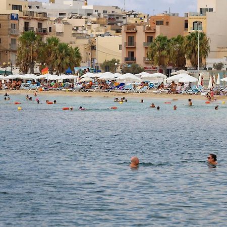 Gem Beachfront Apt With Amazing Bay And Sea Views Birżebbuġa Eksteriør billede