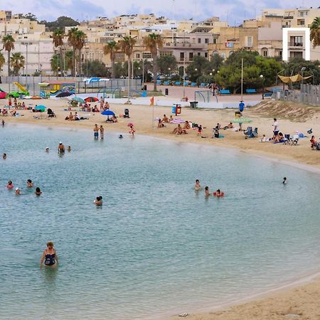 Gem Beachfront Apt With Amazing Bay And Sea Views Birżebbuġa Eksteriør billede