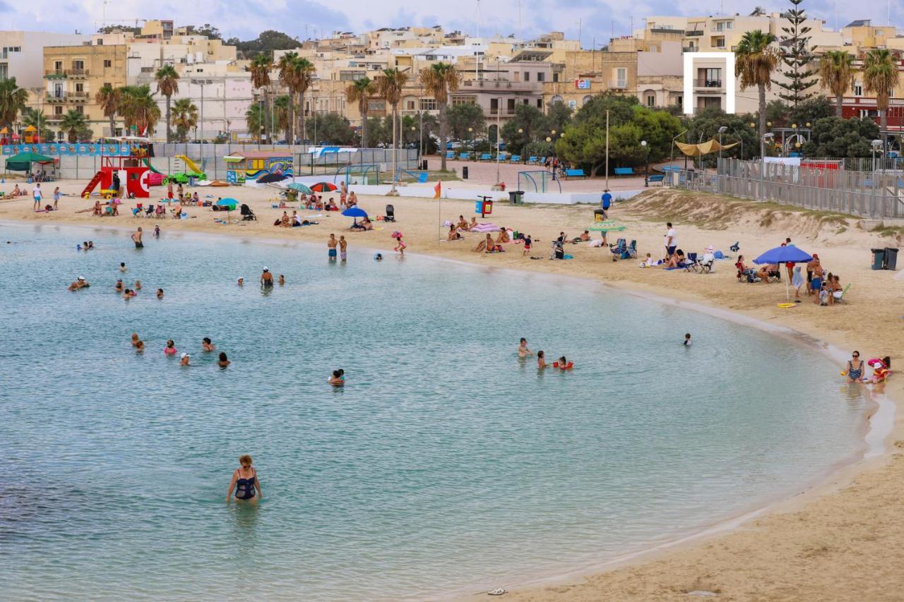Gem Beachfront Apt With Amazing Bay And Sea Views Birżebbuġa Eksteriør billede